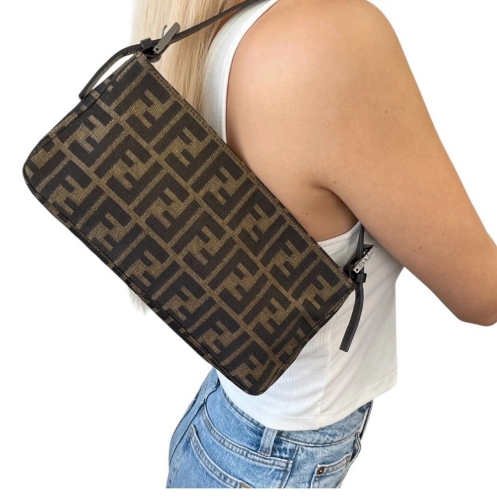 Fashion Fendi Brown Monogram Shoulder Bag